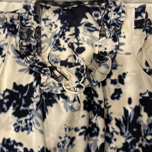 Top - Picture 11 of 11